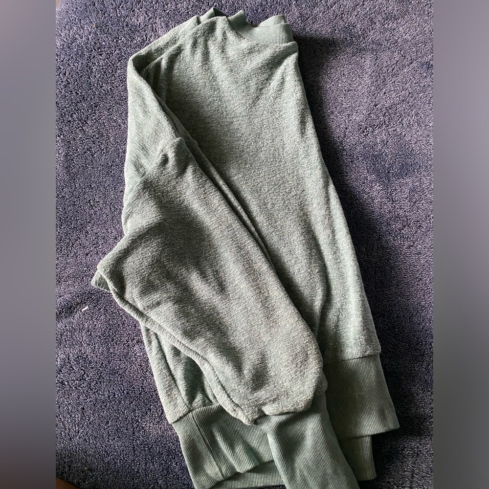 Sweat Shirt
